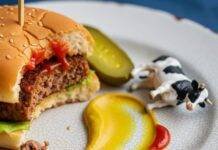 Beyond Meat vs Impossible Foods: Which Plant-Based Burger Tastes Better? Perfectly Imperfect: The Vegan Burger