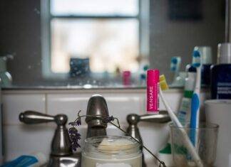 Top Vegan Skincare Brands That Are Actually Effective (2025 Edition) The Messy Truth of Snail Mucin & Hyaluronic Acid Skincare